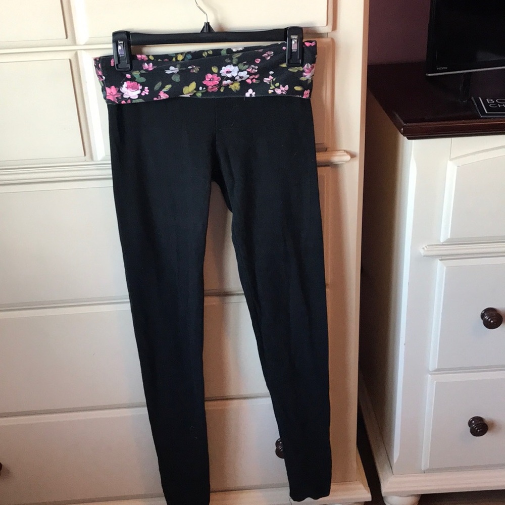 Victoria’s Secret leggings